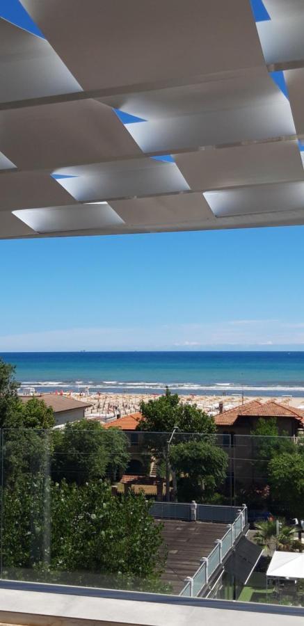 Hotel Felix Rimini Kültér fotó