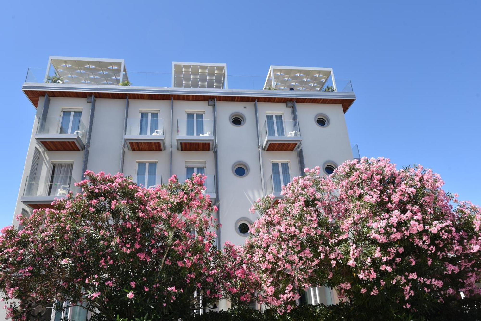 Hotel Felix Rimini Kültér fotó