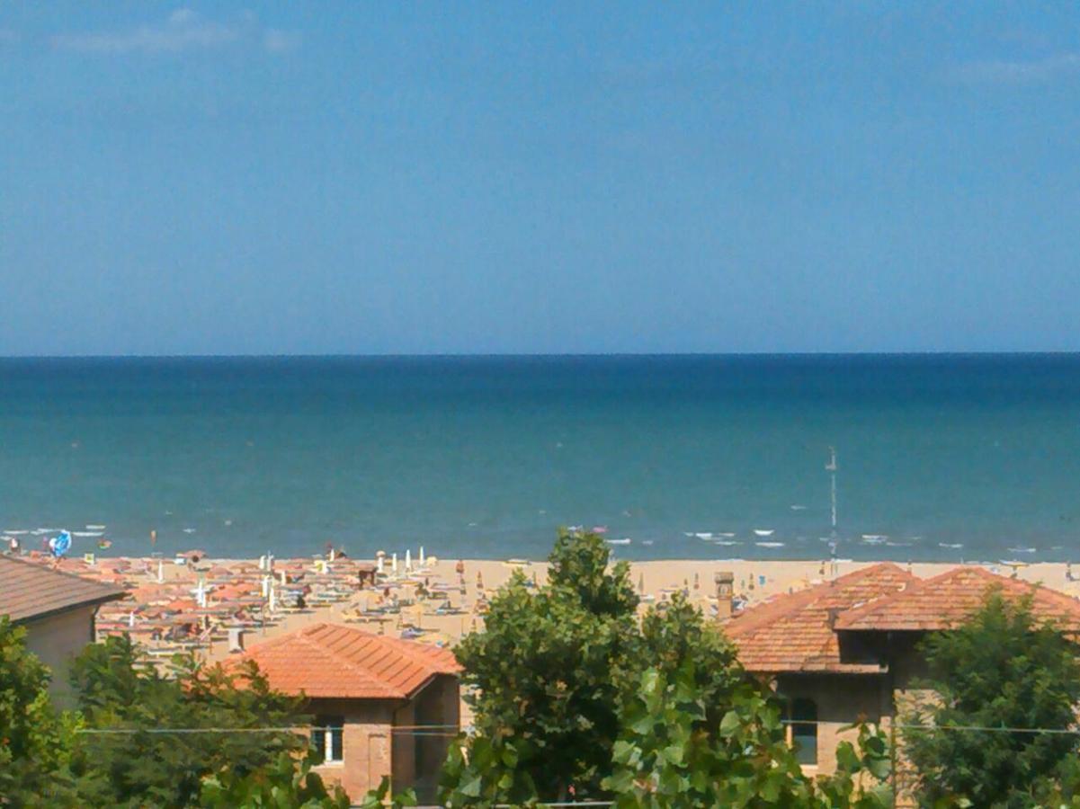 Hotel Felix Rimini Kültér fotó